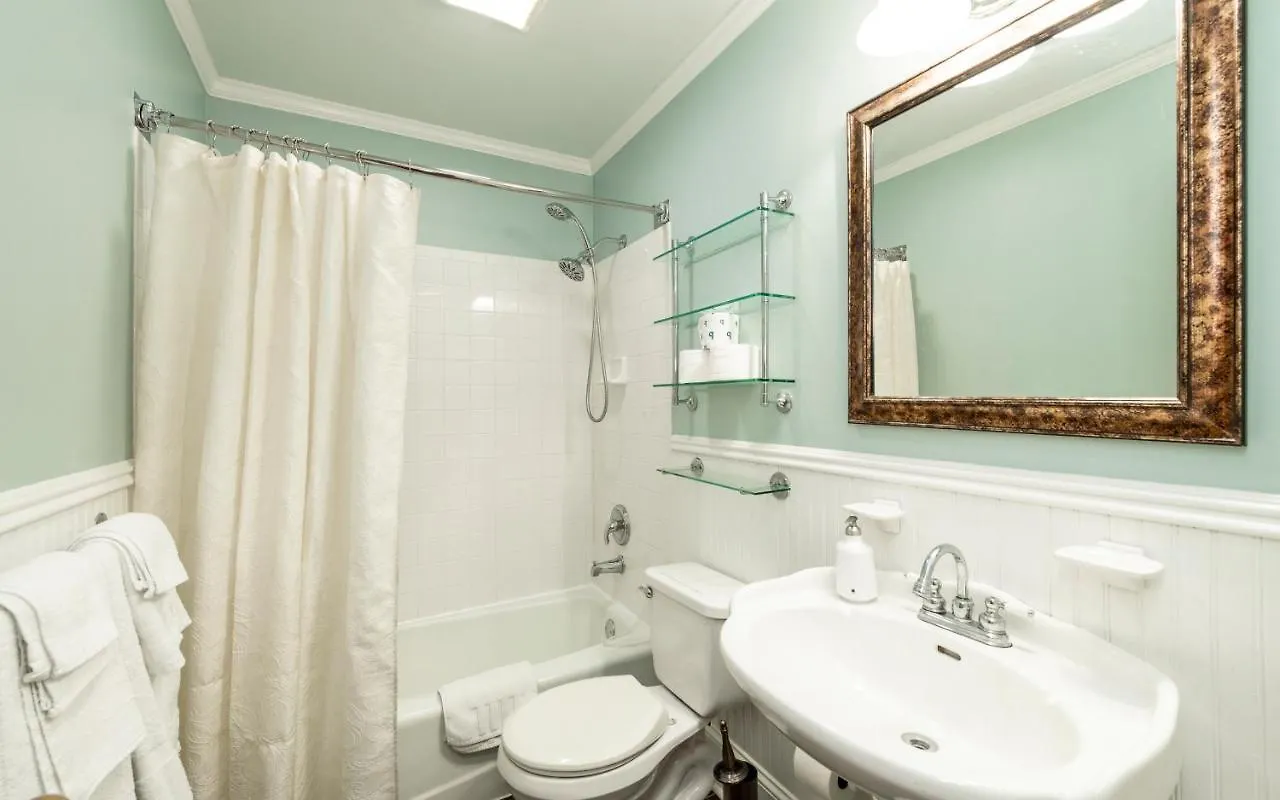 The Island Suite At Kw Vacation Key West