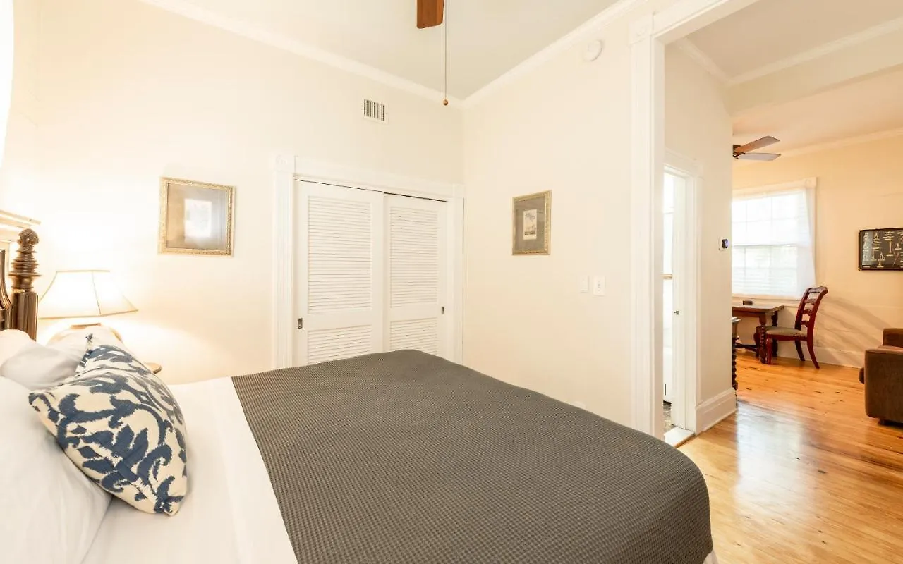 The Island Suite At Kw Vacation Key West